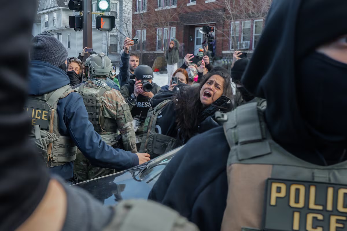 TRIBUNAL FRENA PARCIALMENTE POLÍTICA MIGRATORIA DE TRUMP EN EE.UU. 