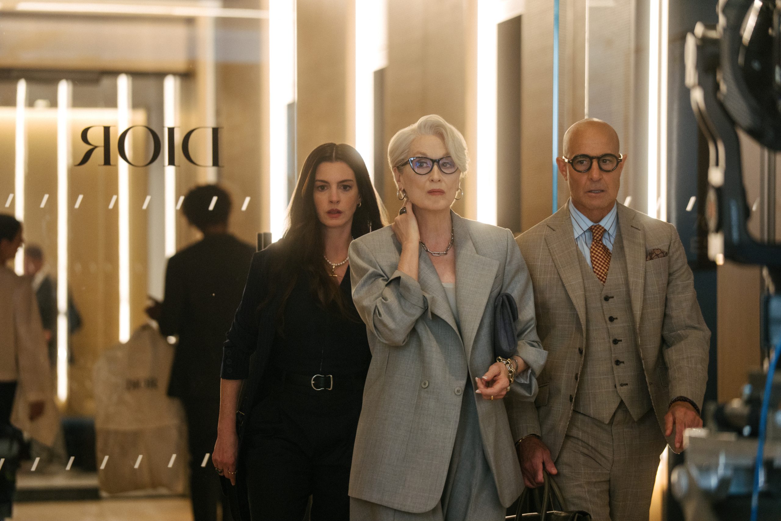 EL DIABLO VISTE A LA MODA 2: EL REGRESO DE MIRANDA PRIESTLY EN UNA ERA DE CAMBIOS