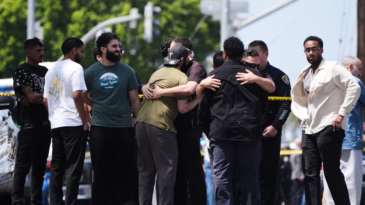 TIROTEO EN MEZQUITA DE SAN DIEGO DEJA CINCO MUERTOS