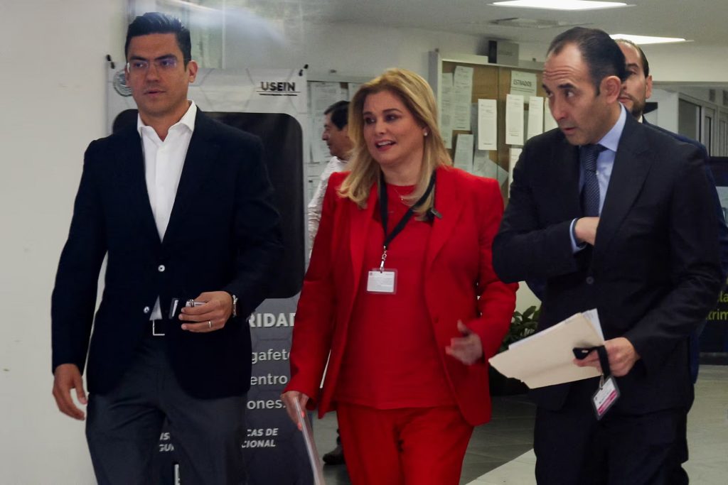 Maru Campos en la Fiscalía de la Ciudad de Mexico.
