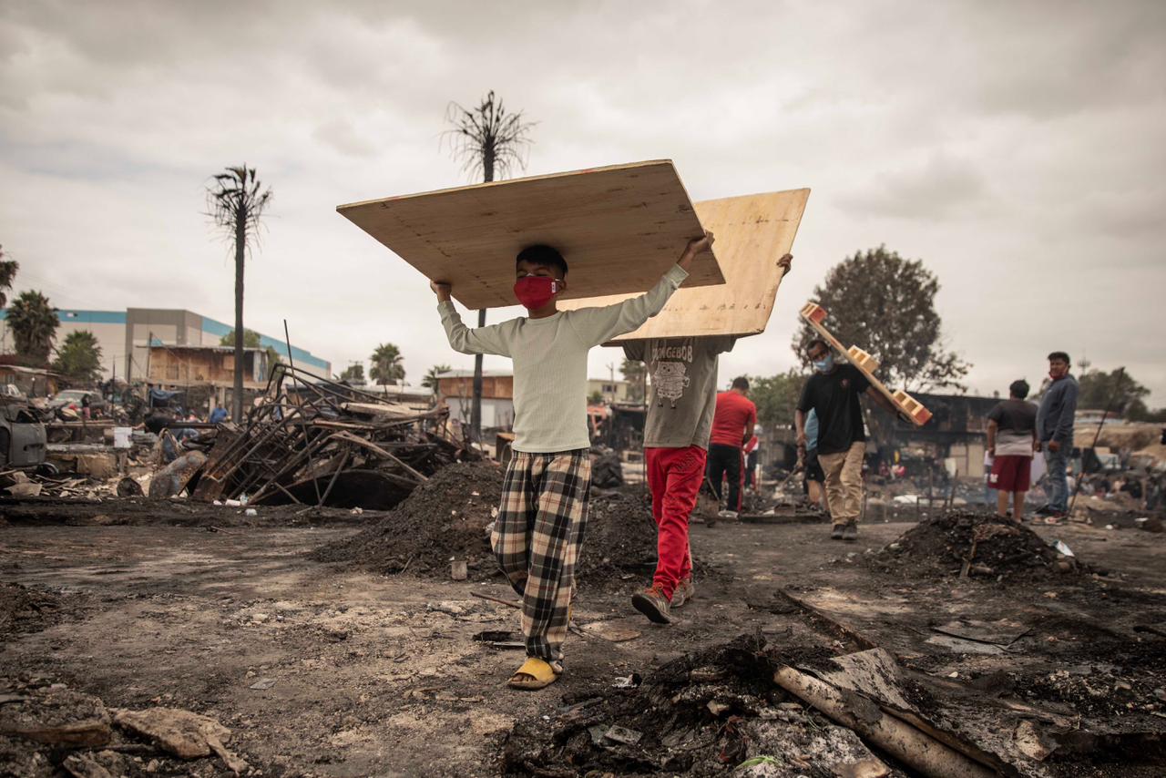 ENTRE CENIZAS, FAMILIAS DEL CAÑÓN DEL PADRE INTENTAN RECONSTRUIR SUS HOGARES TRAS INCENDIO