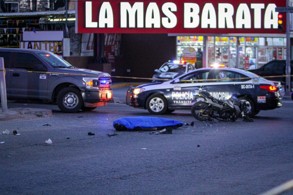 MOTOCICLISTA MUERE EN CHOQUE EN TERÁN TERÁN; UNA MUJER RESULTÓ HERIDA