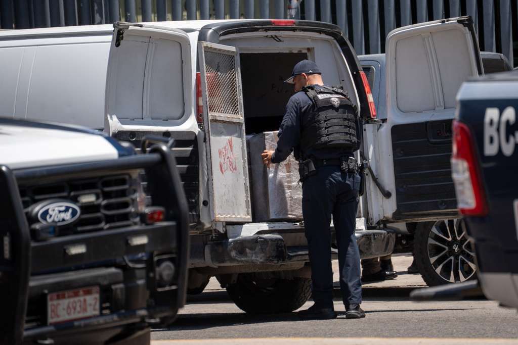 MOVILIZACIÓN EN LA FGR TRAS ASEGURAMIENTO DE PRESUNTO CRISTAL EN TIJUANA
