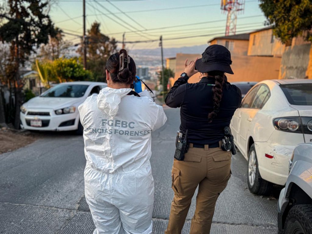 LOCALIZAN CUERPO DE UN HOMBRE EN CAMINO VERDE.