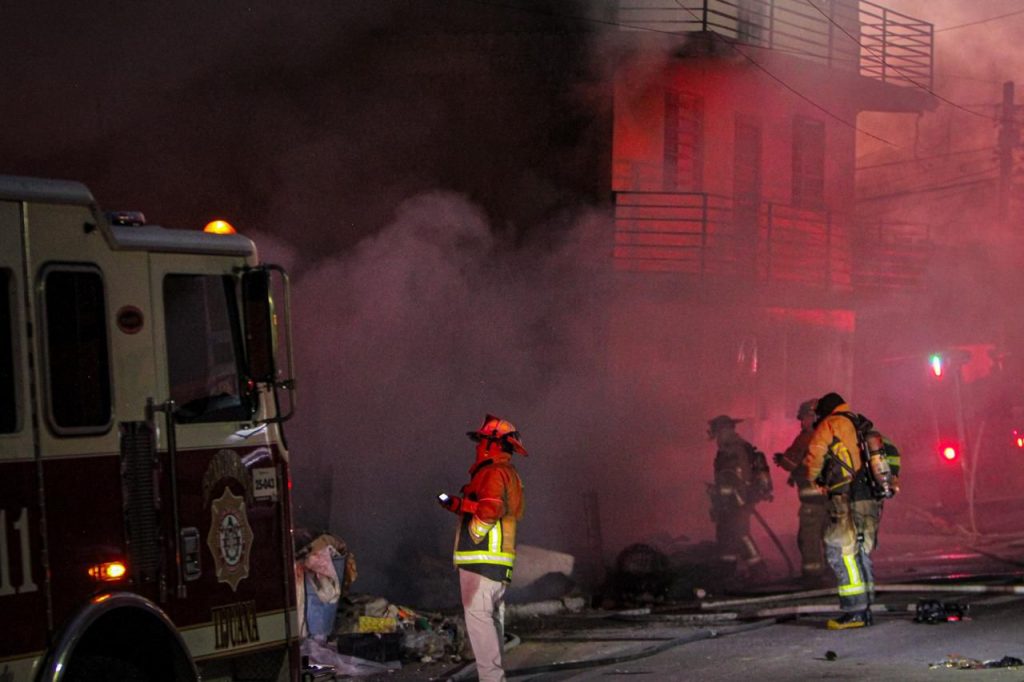INCENDIO DESTRUYE VIVIENDA EN LA COLONIA ALTIPLANO.