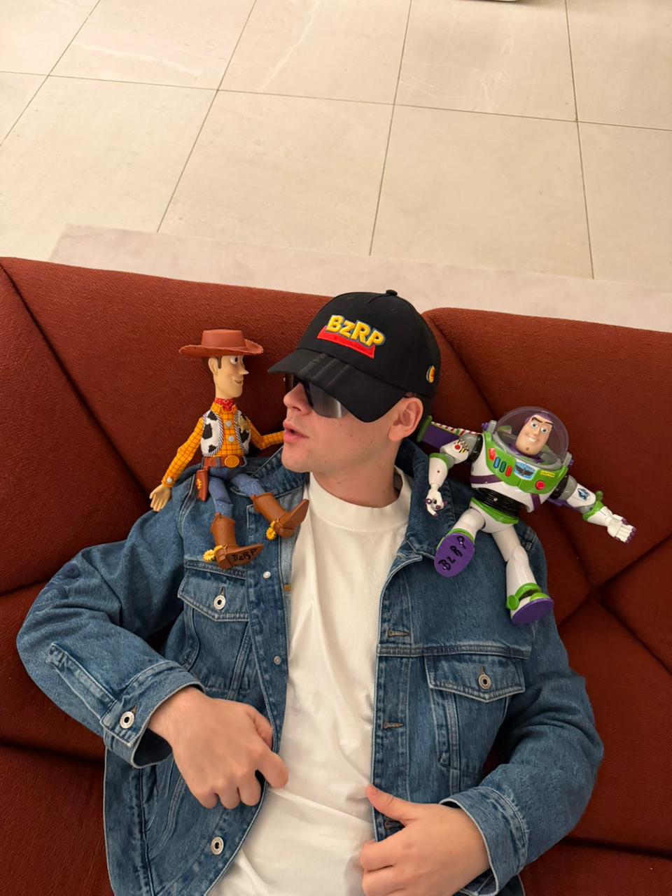 BIZARRAP SE UNE AL ELENCO DE VOCES DE TOY STORY 5