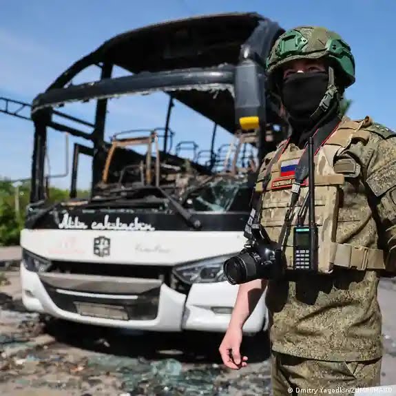 ATAQUE CONTRA AUTOBÚS EN DONETSK DEJA 7 MUERTOS