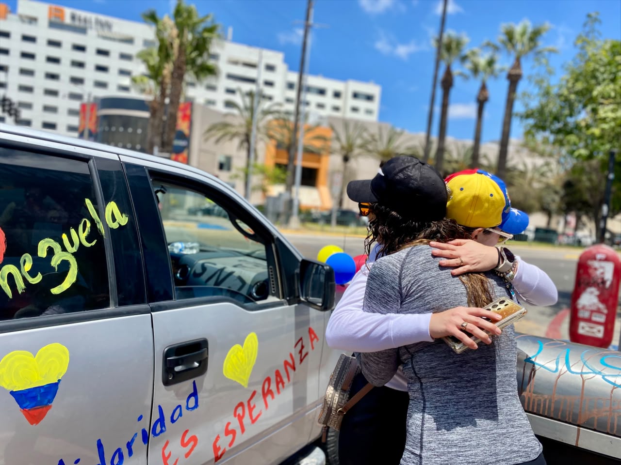 VENEZOLANOS EN TIJUANA INSTALAN CENTRO DE ACOPIO PARA APOYAR A DAMNIFICADOS POR TERREMOTOS