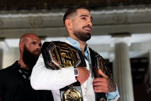 TOPURIA Y GAETHJE PROTAGONIZAN EL CAREO MÁS INTENSO.