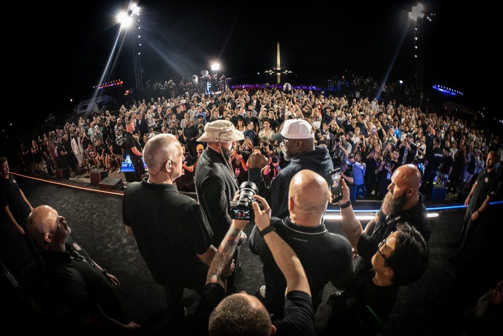 SE ELEVA LA TEMPERATURA DE UFC FREEDOM 250.