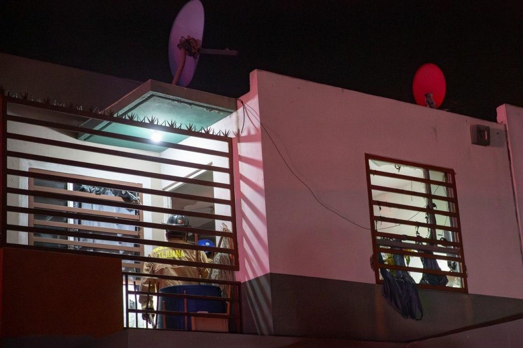 EXPLOSIÓN POR ACUMULACIÓN DE GAS DEJA A MENOR CON QUEMADURAS.