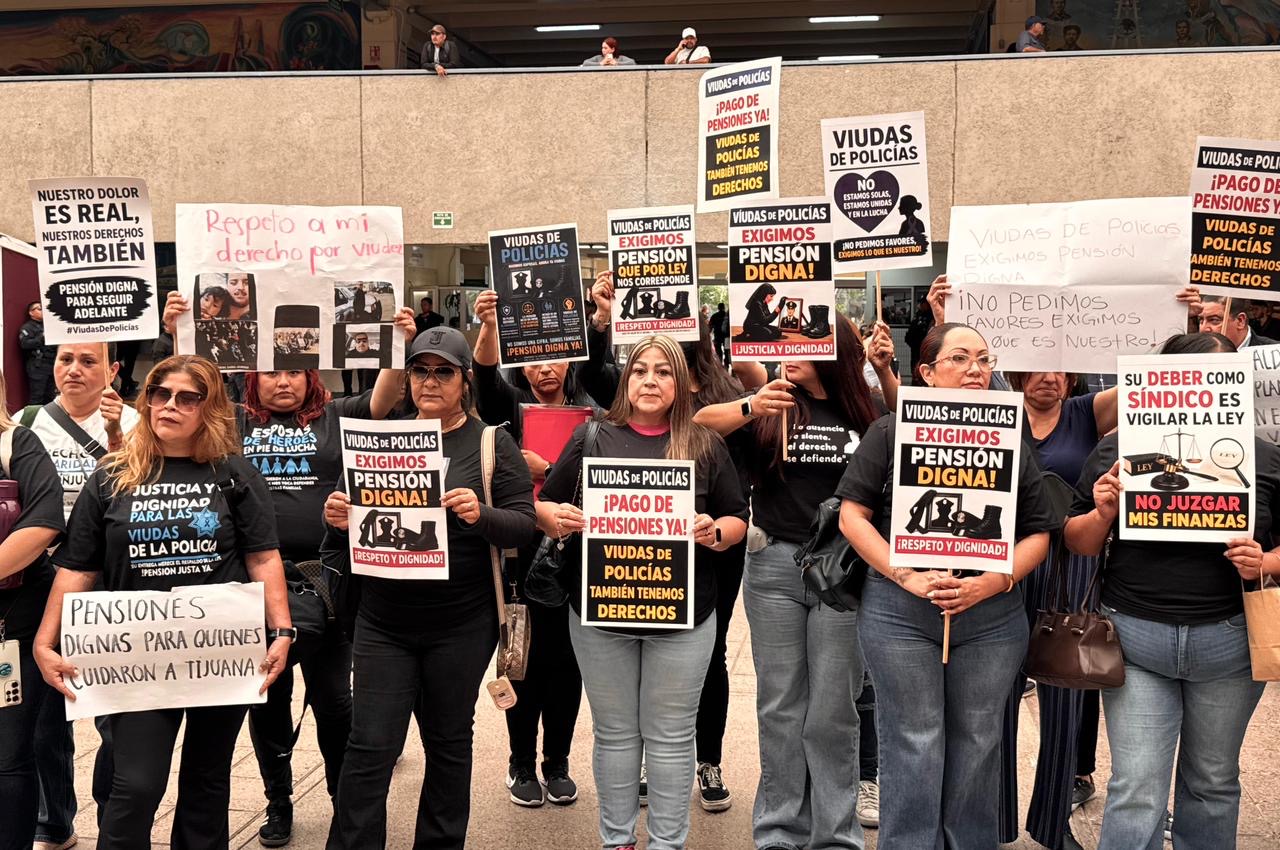 POLICÍAS RETIRADOS Y VIUDAS RECLAMAN PRESTACIONES Y PENSIONES