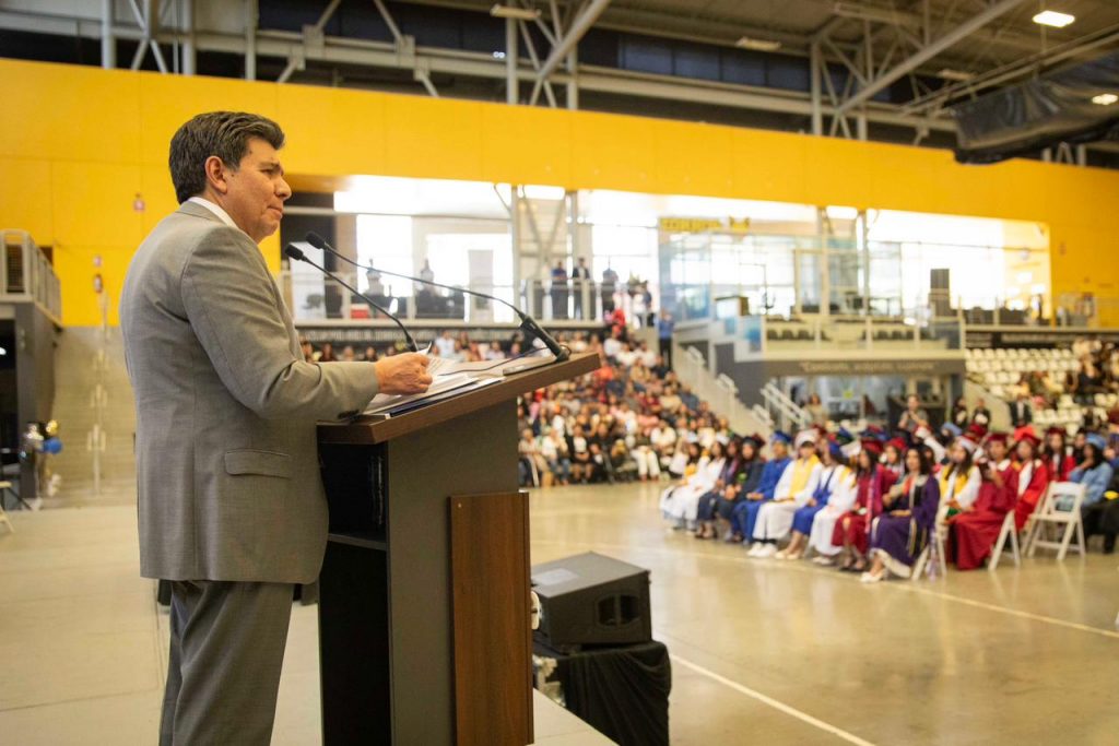 SWEETWATER REALIZA SU PRIMERA GRADUACIÓN EN TIJUANA.