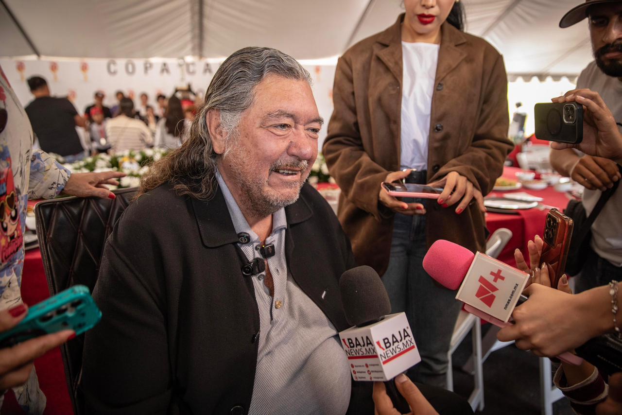 JORGE HANK RHON RECONOCE PROYECCIÓN DE GILBERTO MORA