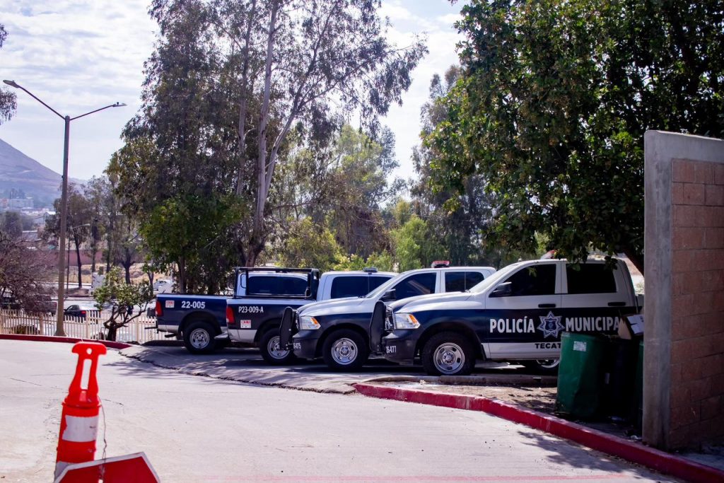 FGE INVESTIGA A POLICÍAS DE TECATE POR PRESUNTOS VÍNCULOS CON GRUPO DELICTIVO.