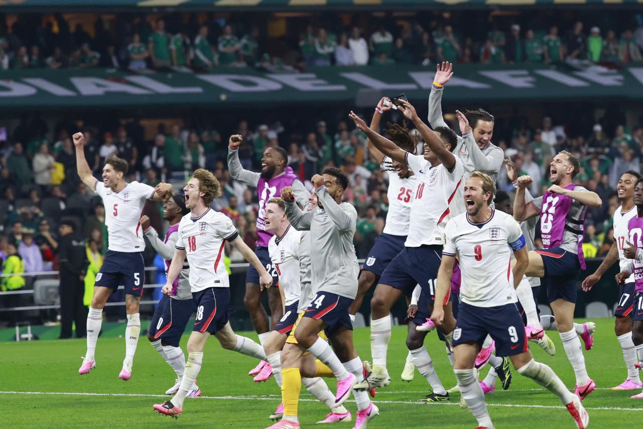 EL SUEÑO MUNDIALISTA DE MÉXICO TERMINA EN CASA; INGLATERRA AVANZA A CUARTOS DE FINAL