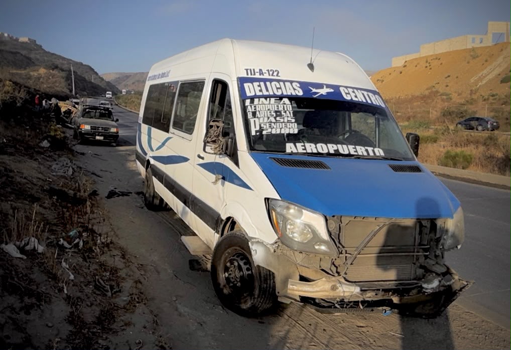 CONDUCTOR HABRÍA INTENTADO EVITAR UN BACHE.