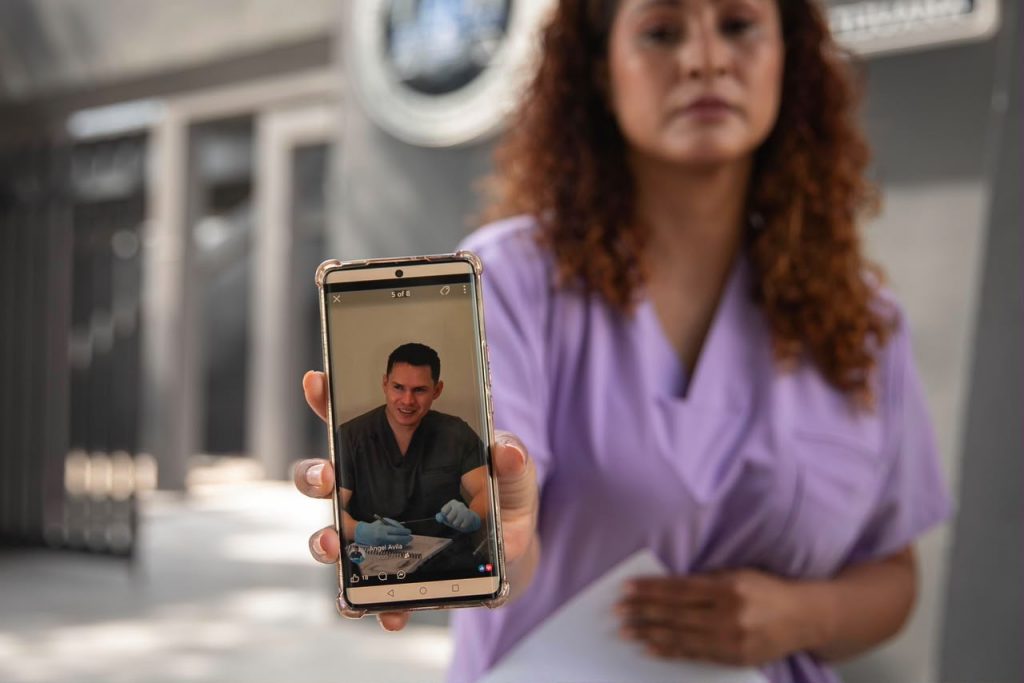 FAMILIARES CUESTIONA EL DESARROLLO DEL PROCESO.