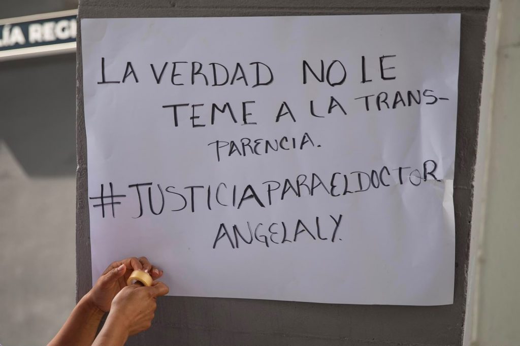 FAMILIARES CUESTIONA EL DESARROLLO DEL PROCESO.