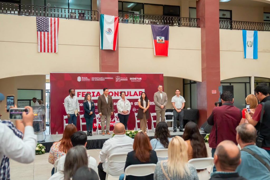 CONSULADOS PARTICIPARON EN "ROSARITO TE ACOMPAÑA".