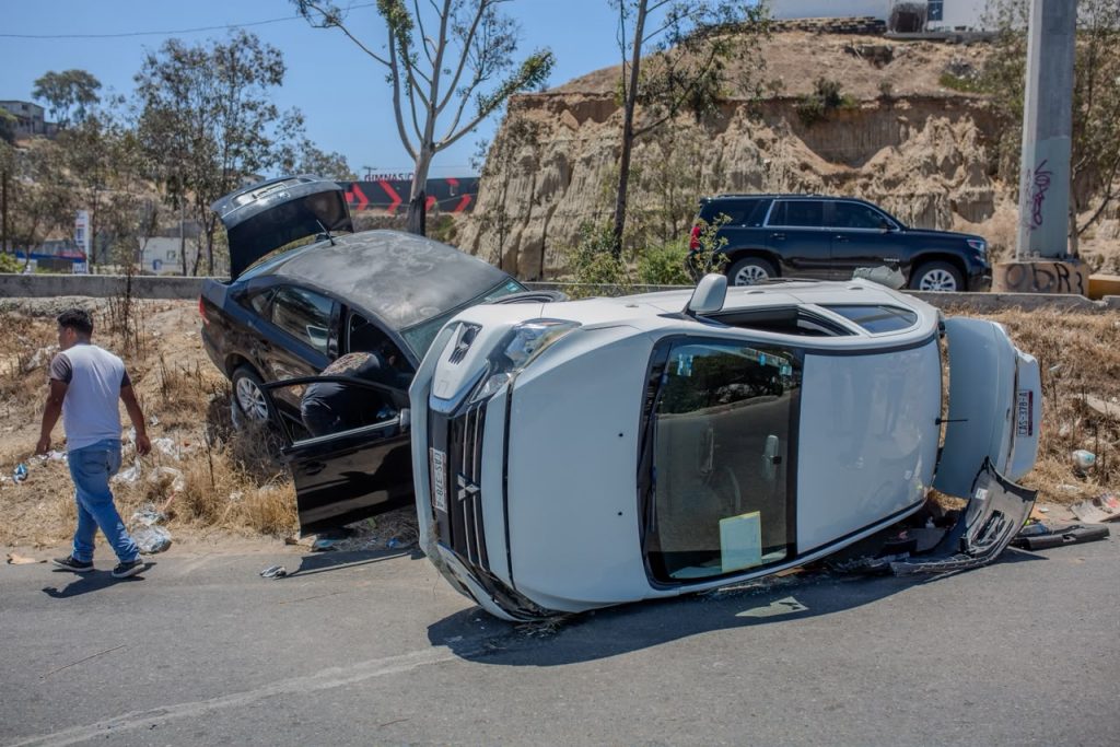 CAMBIO DE CARRIL HABRÍA PROVOCADO EL CHOQUE