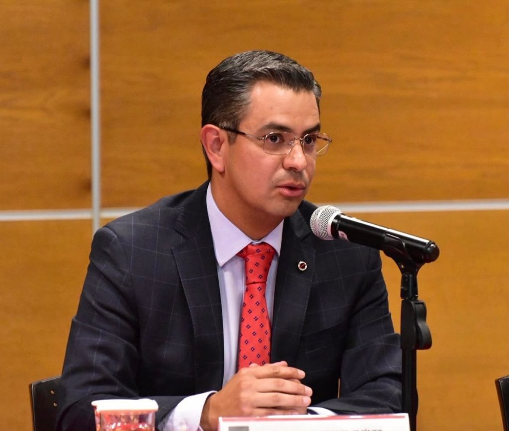 ESENCIAL DEBATE: ADVIERTEN RIESGOS PARA LA LIBERTAD DE EXPRESIÓN POR PROYECTO DE LINEAMIENTOS DE LA CRT