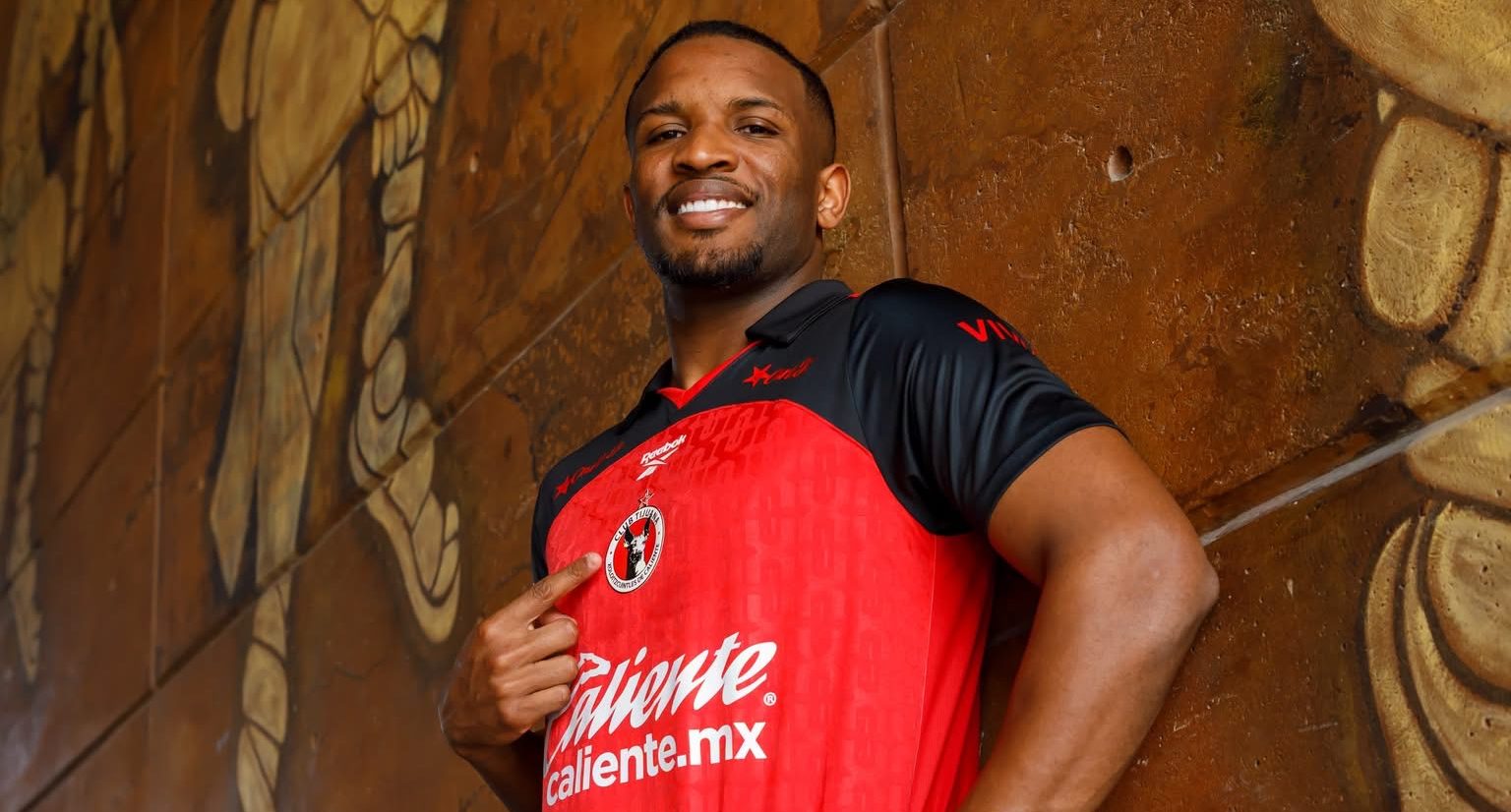 ELIAS MANOEL REFUERZA EL ATAQUE DE LOS XOLOS