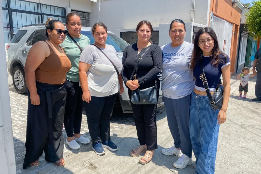 FAMILIAS BUSCAN RECURSOS PARA ACOMPAÑAR A LOS JUGADORES.