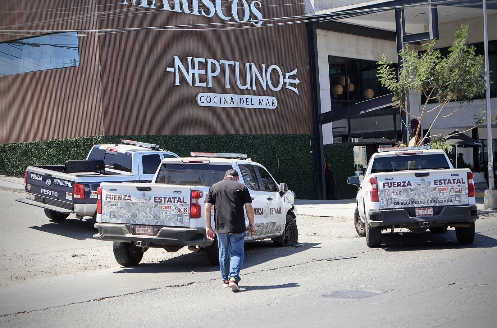 CHOQUE ENTRE VEHÍCULO PARTICULAR Y PATRULLA DE LA FESC EN LAS AMÉRICAS