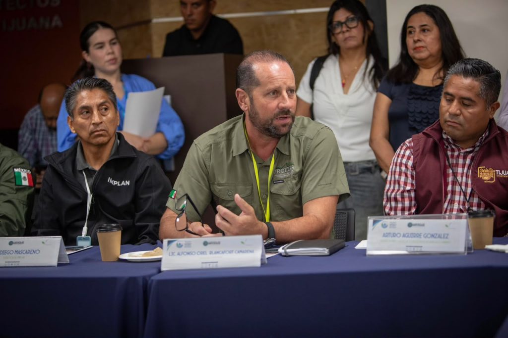 ENCUESTA REUNIÓ INFORMACIÓN DE 390 PARTICIPANTES.