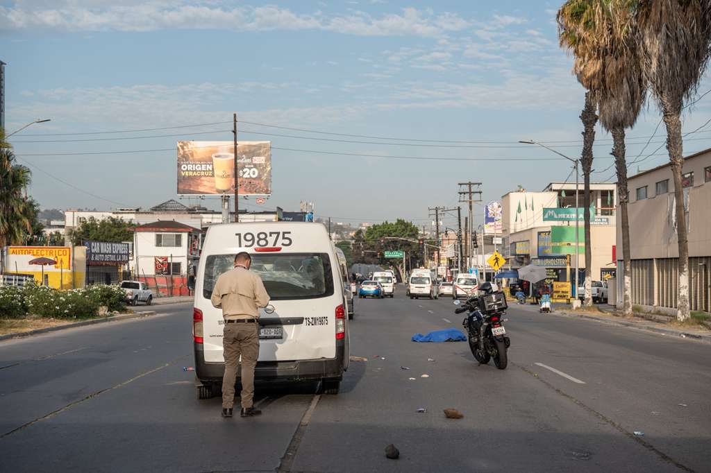 HOMBRE MUERE TRAS SER ATROPELLADO POR TAXI DE RUTA EN ZONA CENTRO