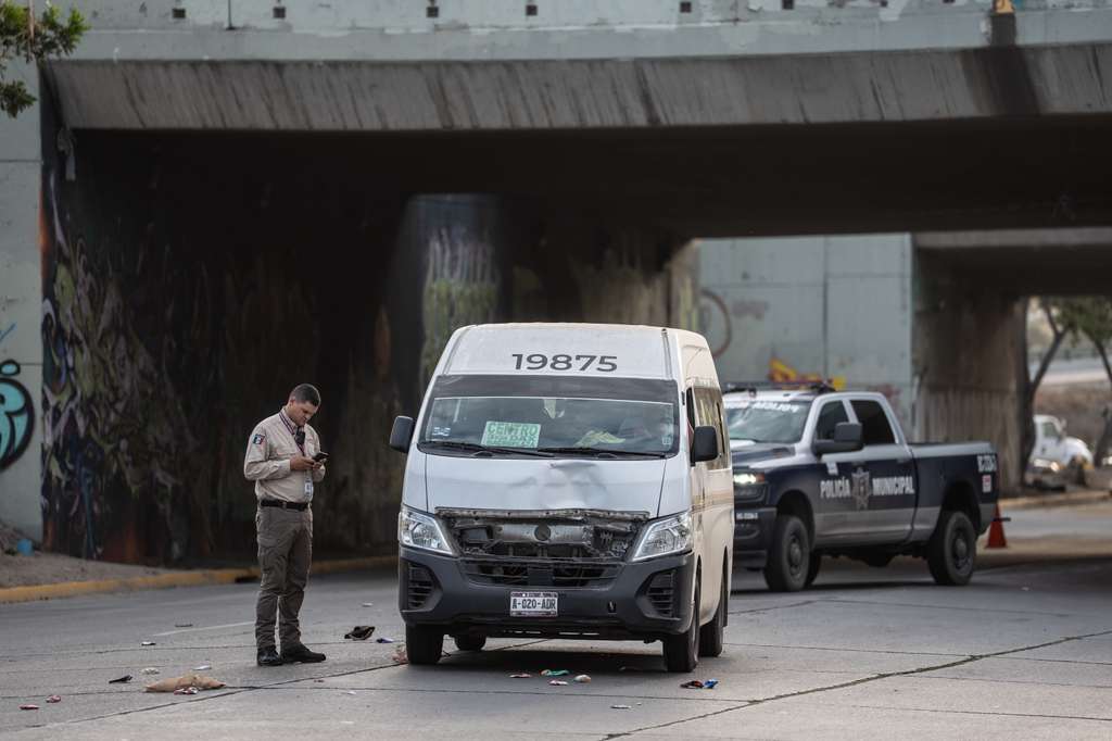 CONDUCTOR DEL TAXI QUEDA A DISPOSICIÓN DE LAS AUTORIDADES