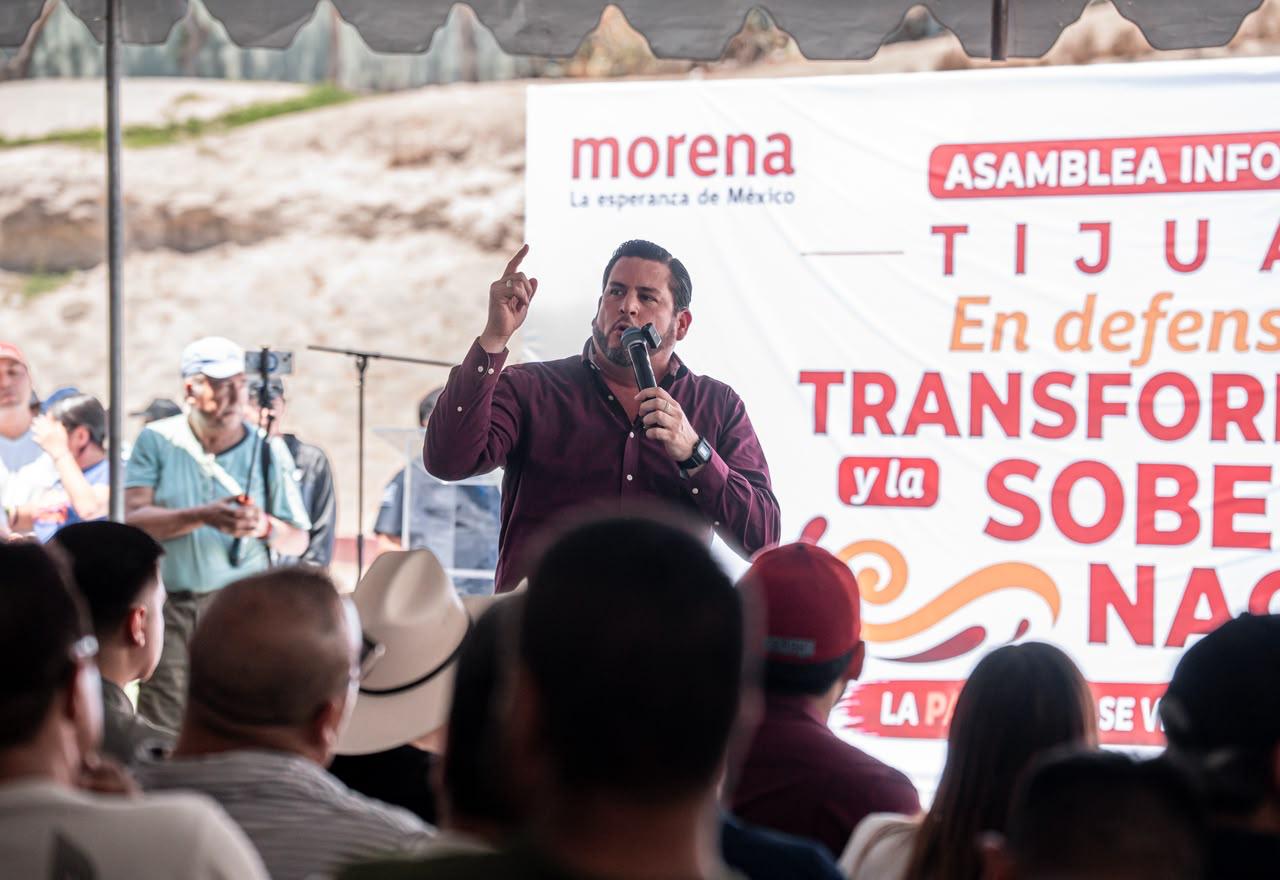 ISMAEL BURGUEÑO ENCABEZA ASAMBLEA SOBRE LA TRANSFORMACIÓN Y SOBERANÍA NACIONAL