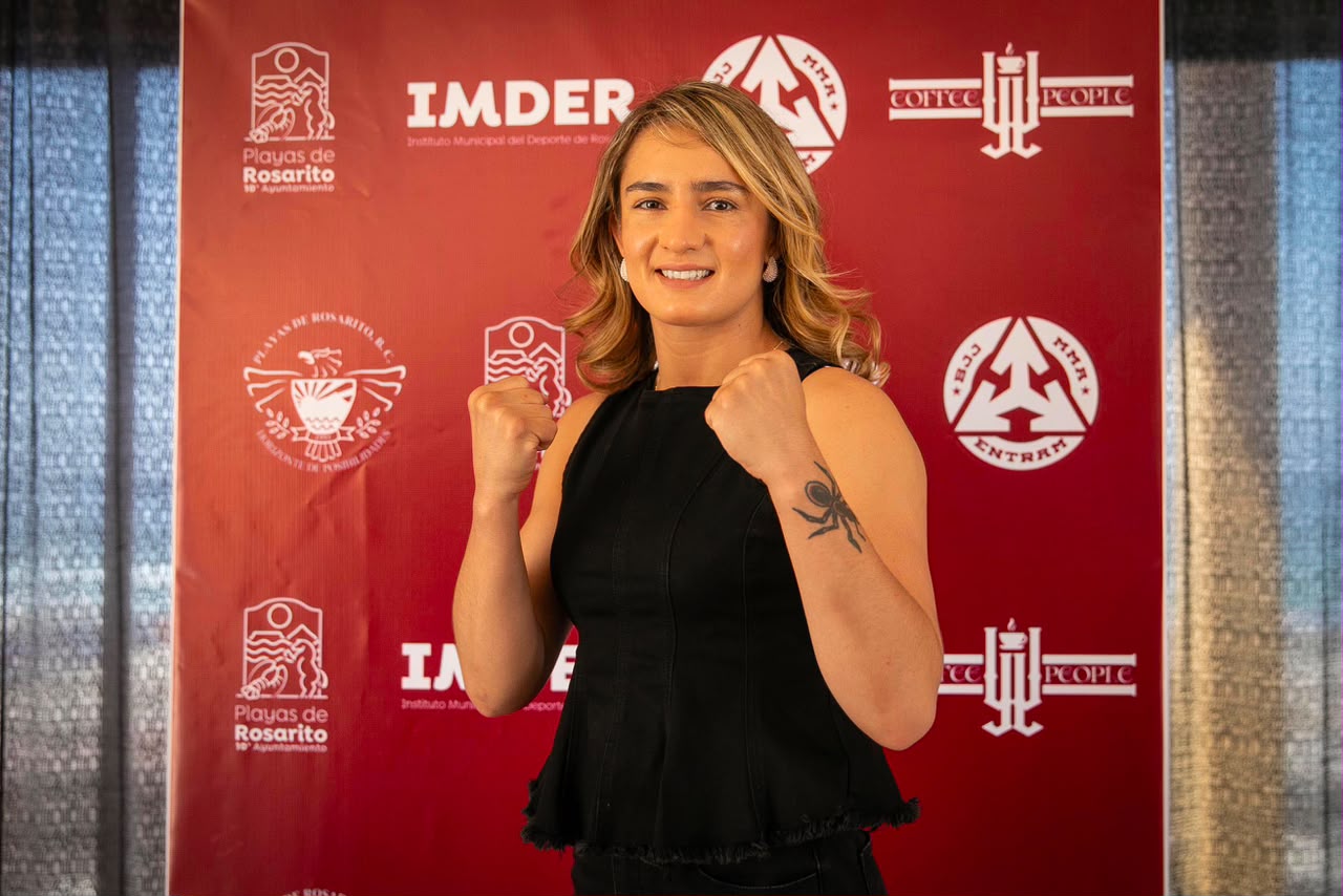 YAZMÍN JÁUREGUI ALISTA SU REGRESO A LA UFC FRENTE A VANESSA DEMOPOULOS