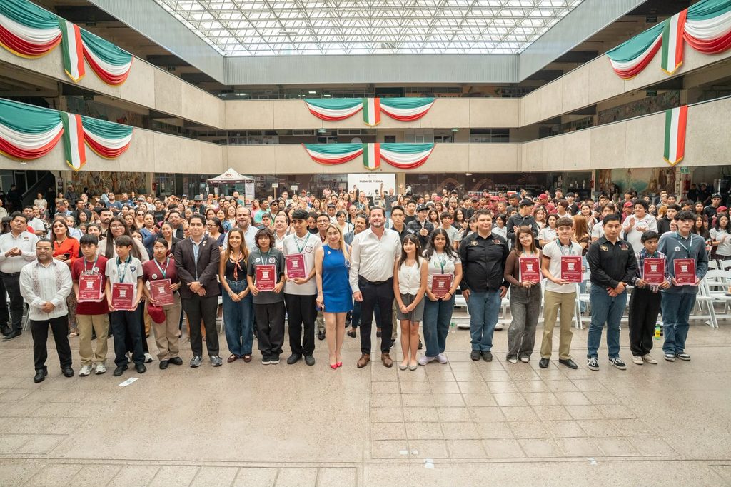 TOMAN PROTESTA 240 JÓVENES COMO COMISARIOS SOCIALES JUVENILES EN TIJUANA