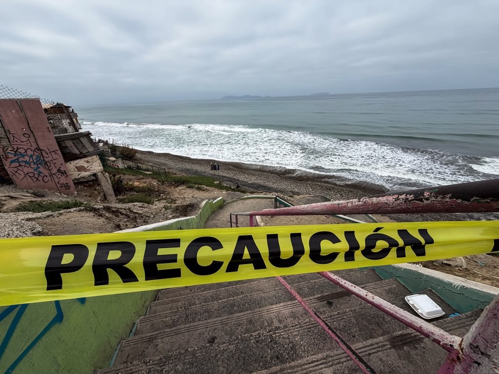 LOCALIZAN SIN VIDA A MENOR ARRASTRADO POR EL MAR EN PLAYAS 