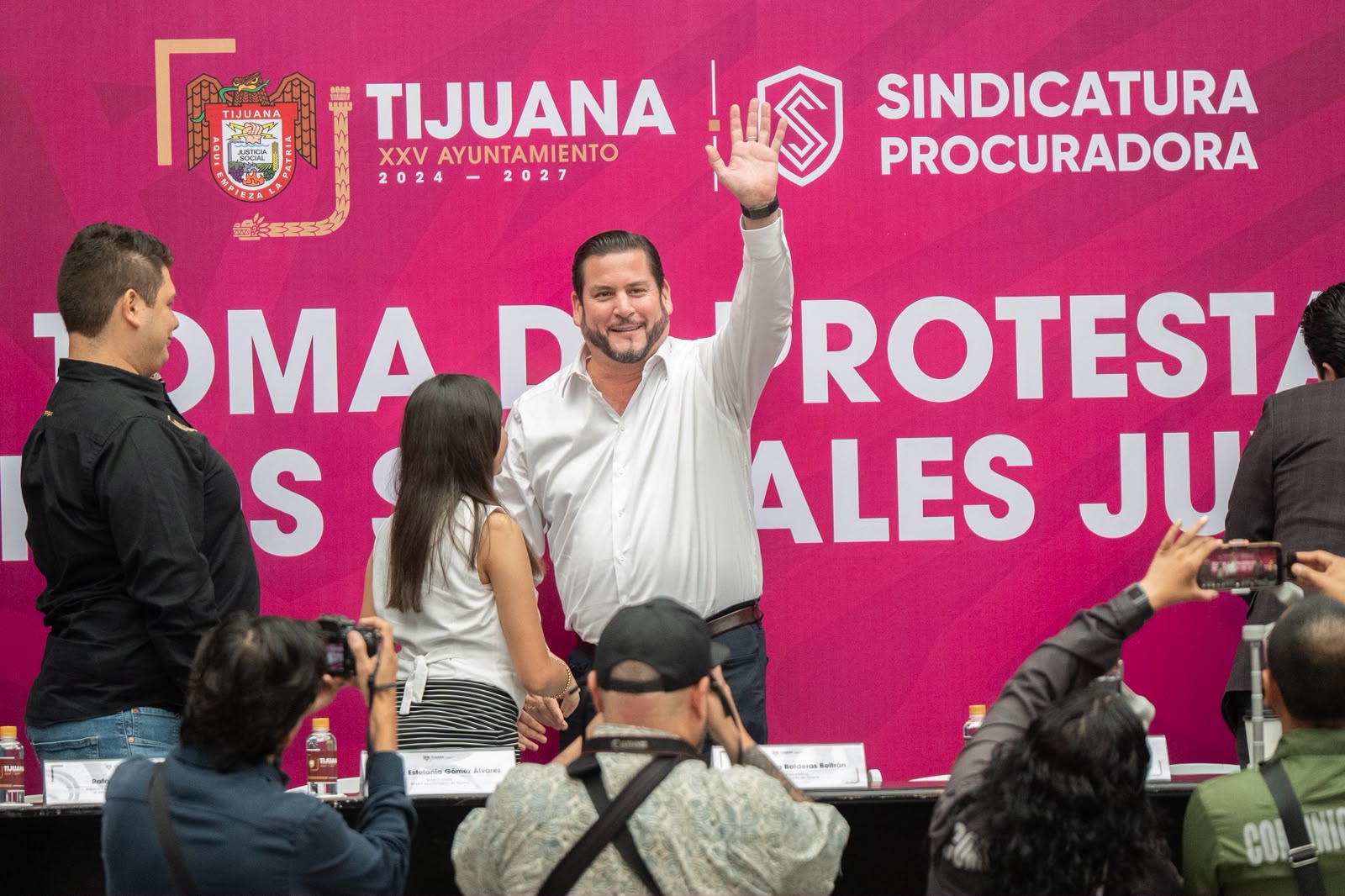 BURGUEÑO CONFIRMA QUE BUSCARÁ LA REELECCIÓN EN TIJUANA