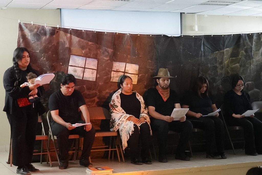 REPRESENTAN LOS HECHOS SUSCITADOS EN AYOTZINAPA EN 2014