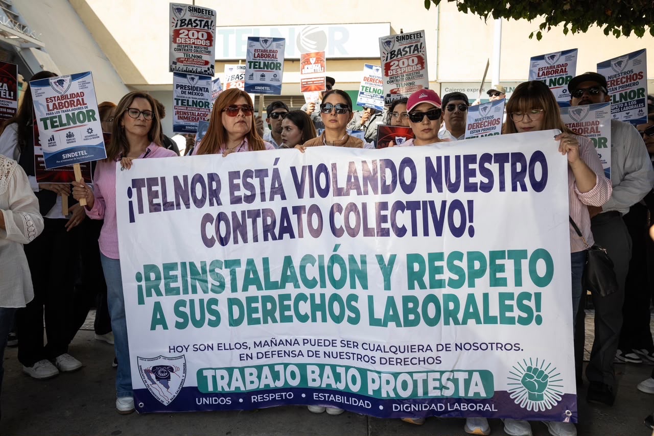 TELNOR ENFRENTA PROTESTA DE TRABAJADORES DESPEDIDOS