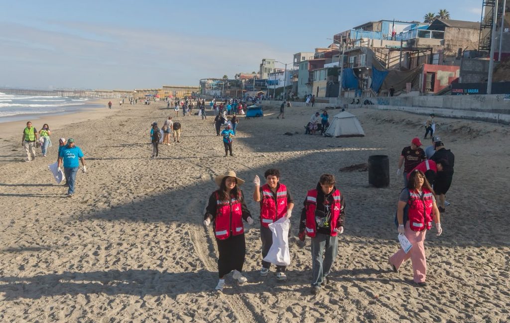CERCA DE MIL PERSONAS PARTICIPAN EN JORNADA AMBIENTAL EN PLAYAS DE TIJUANA.