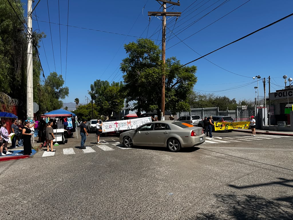CIERRE DE PRIMARIA FRANCISCO SARABIA AFECTA A ESTUDIANTES DEL TURNO VESPERTINO EN TIJUANA