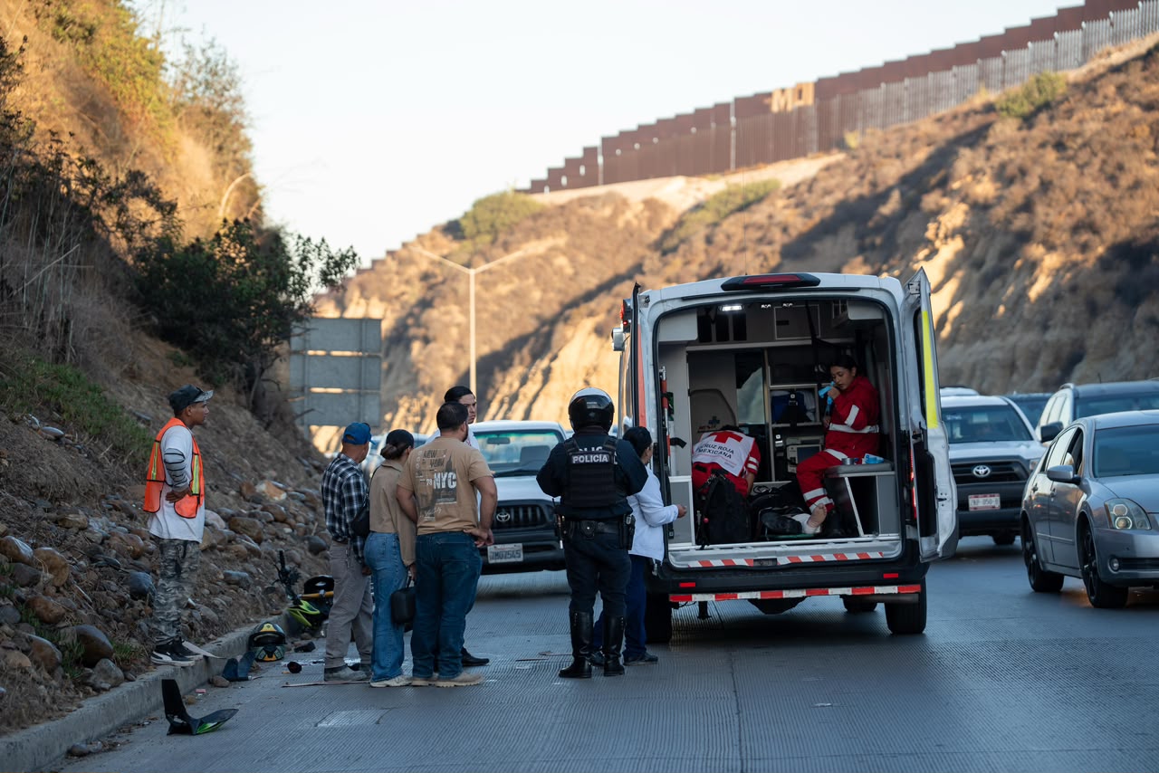MOTOCICLISTA RESULTA LESIONADO TRAS DERRAPAR EN LA COLONIA EL MIRADOR